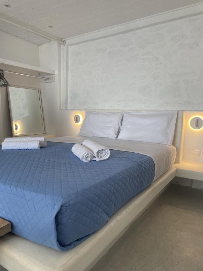 Lillies Mykonos Sea View Studios Tourlos Bagian luar foto
