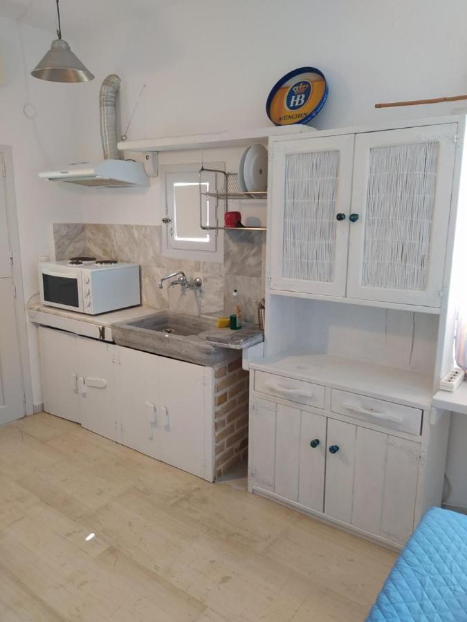 Lillies Mykonos Sea View Studios Tourlos Bagian luar foto